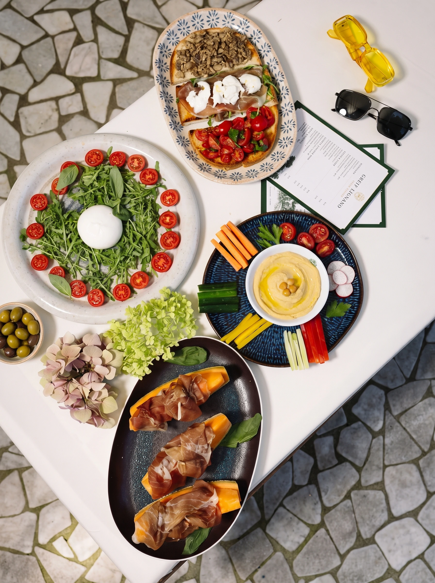 Greif Hotel Poolside Dining and Lounge